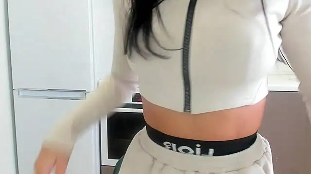 Snapshot of Your_Masha chatting on 9, 11, 2025 Your Masha online show from 9, 11, 2025