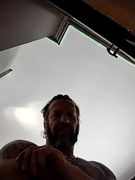 trucker1979 online show from 6, 2, 2026