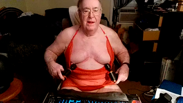 Snapshot of Toastir chatting on 9, 11, 2025 Toastir online show from 9, 11, 2025