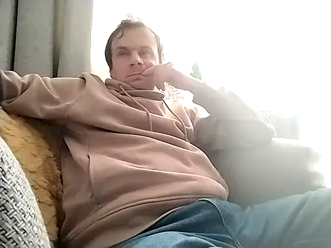 Snapshot of grzes19763 chatting on 7, 10, 2025 grzes19763 online show from 7, 10, 2025