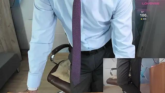 Snapshot of SteveTiger chatting on 8, 2, 2026 SteveTiger online show from 8, 2, 2026