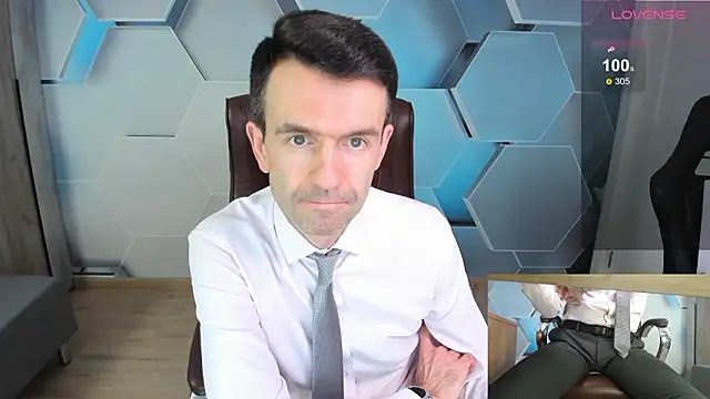 Snapshot of SteveTiger chatting on 19, 2, 2026 SteveTiger online show from 19, 2, 2026