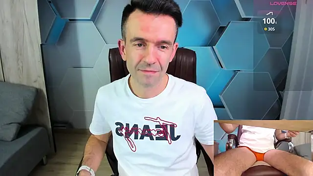 Snapshot of SteveTiger chatting on 15, 3, 2026 SteveTiger online show from 15, 3, 2026