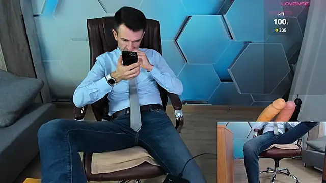 Snapshot of SteveTiger chatting on 20, 3, 2026 SteveTiger online show from 20, 3, 2026