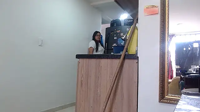 Snapshot of Ixchel_Anaid chatting on 1, 3, 2025 Ixchel Anaid online show from 1, 3, 2025