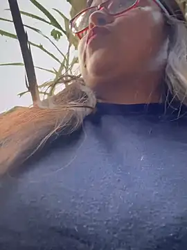 Snapshot of Ixchel_Anaid chatting on 1, 11, 2025 Ixchel Anaid online show from 1, 11, 2025