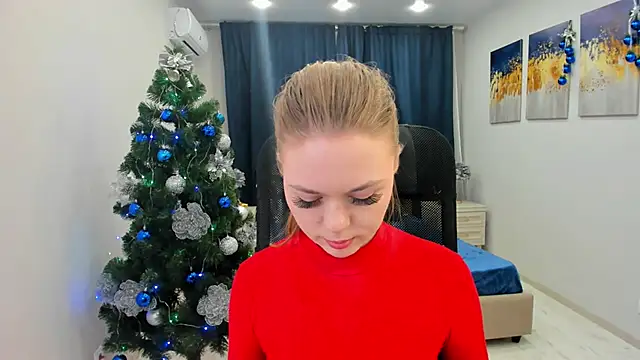 Strawberrye online show from 28, 12, 2024