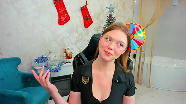 Strawberrye online show from 21, 12, 2025