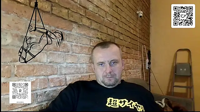 Snapshot of MrWhitePL chatting on 4, 11, 2025 MrWhitePL online show from 4, 11, 2025