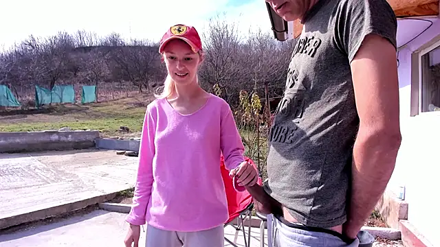 Snapshot of luxurydoll21 chatting on 14, 3, 2025 luxurydoll21 online show from 14, 3, 2025