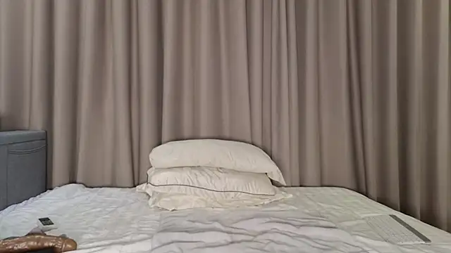 Snapshot of LucyNuty chatting on 17, 11, 2025 LucyNuty online show from 17, 11, 2025