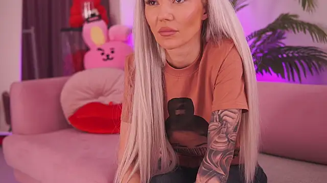 Snapshot of fallingangel chatting on 31, 1, 2025 fallingangel online show from 31, 1, 2025