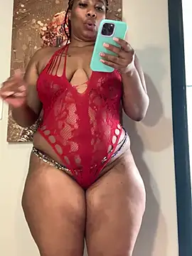 Snapshot of CurvyDesire1 chatting on 4, 3, 2025 CurvyDesire1 online show from 4, 3, 2025