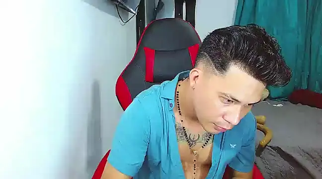 boyhot23x online show from 31, 12, 2024