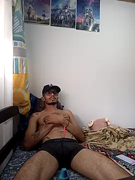 Snapshot of alisterxxx chatting on 22, 12, 2024 alisterxxx online show from 22, 12, 2024