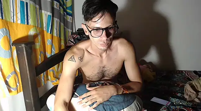 Snapshot of alisterxxx chatting on 19, 1, 2025 alisterxxx online show from 19, 1, 2025