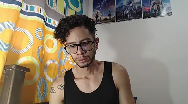 Snapshot of alisterxxx chatting on 10, 2, 2025 alisterxxx online show from 10, 2, 2025