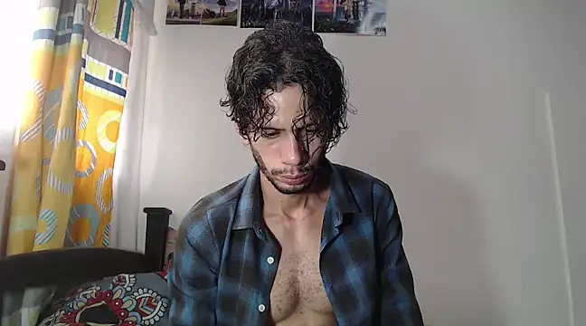 Snapshot of alisterxxx chatting on 21, 2, 2025 alisterxxx online show from 21, 2, 2025