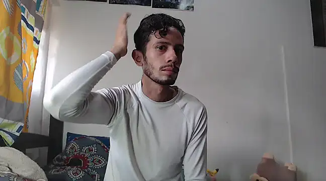 Snapshot of alisterxxx chatting on 7, 3, 2025 alisterxxx online show from 7, 3, 2025