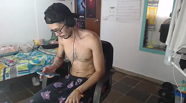 Snapshot of alisterxxx chatting on 18, 3, 2025 alisterxxx online show from 18, 3, 2025