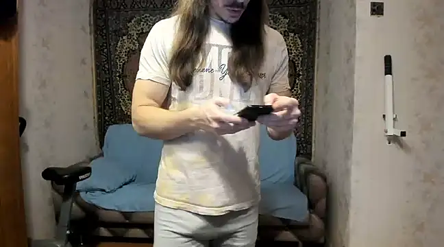 Marrymepls online show from 2, 1, 2025