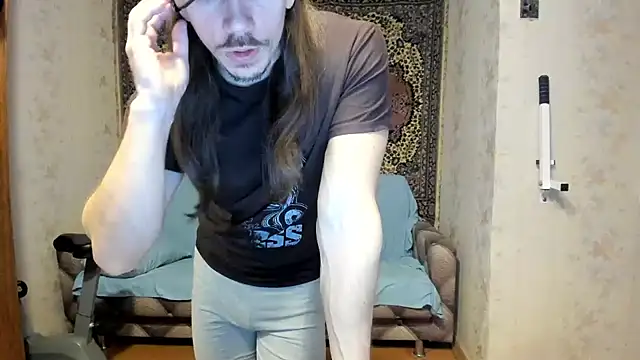 Marrymepls online show from 5, 1, 2025
