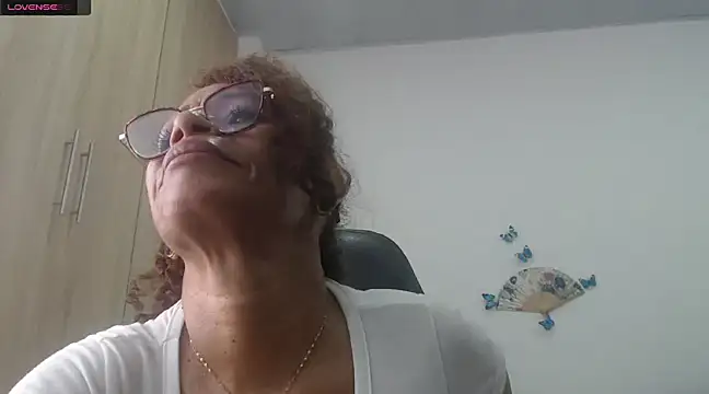 BustyMilf  online show from 31, 1, 2025