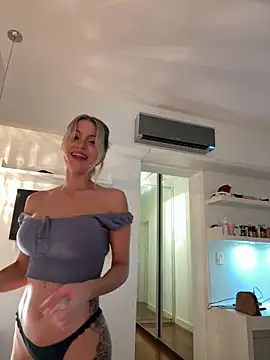 Snapshot of jasminesummer chatting on 7, 10, 2025 jasminesummer online show from 7, 10, 2025