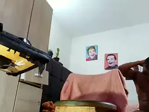 Snapshot of queenaliice chatting on 22, 3, 2025 queenaliice online show from 22, 3, 2025