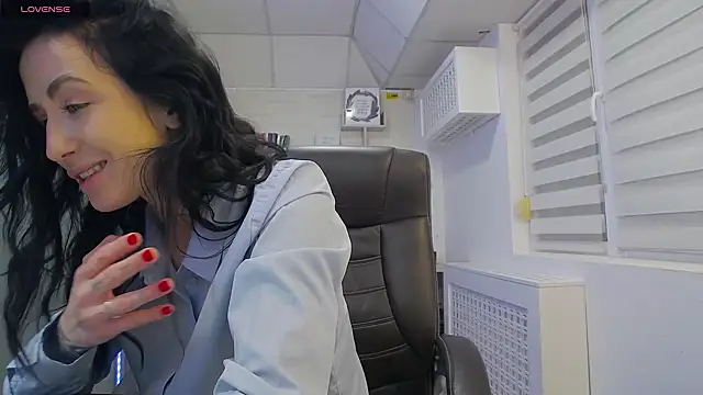 GlamKate online show from 11, 3, 2025