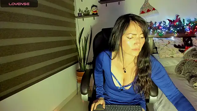 Ariella tits online show from 13, 12, 2024