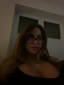 Snapshot of Etwas_neugierig chatting on 6, 1, 2025 Etwas neugierig online show from 6, 1, 2025