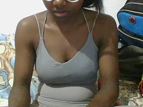 Hamie sexy online show from 17, 3, 2026