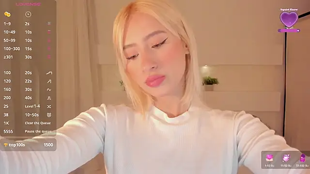 Snapshot of AshleyRoys chatting on 28, 2, 2025 AshleyRoys online show from 28, 2, 2025