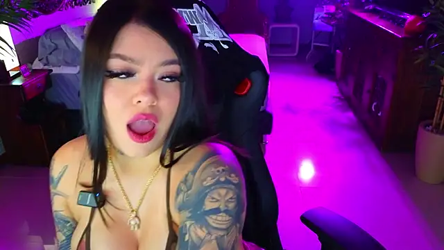 ambarEvans online show from 27, 2, 2026