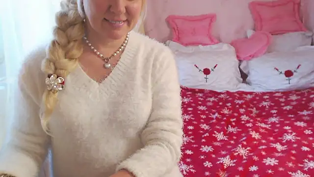 SunnySylvia online show from 10, 2, 2025