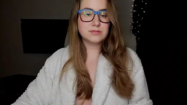 SeasonalSomeone online show from 26, 10, 2025