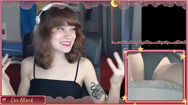 Snapshot of darksoulsandchill chatting on 17, 10, 2025 darksoulsandchill online show from 17, 10, 2025