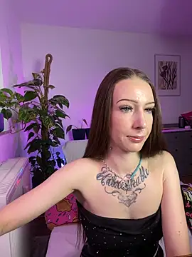 Trixie-Tainted online show from 10, 12, 2024