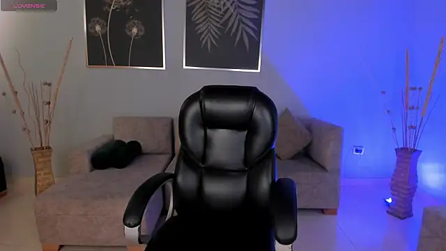 Snapshot of MorganHicks chatting on 20, 12, 2025 MorganHicks online show from 20, 12, 2025