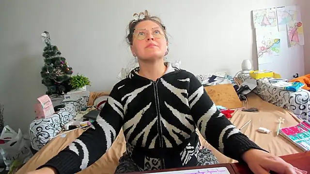 Snapshot of IamYourNarcotic chatting on 6, 2, 2026 IamYourNarcotic online show from 6, 2, 2026