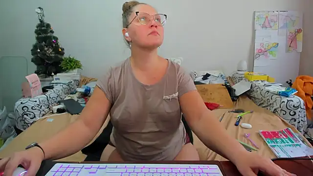 Snapshot of IamYourNarcotic chatting on 7, 2, 2026 IamYourNarcotic online show from 7, 2, 2026