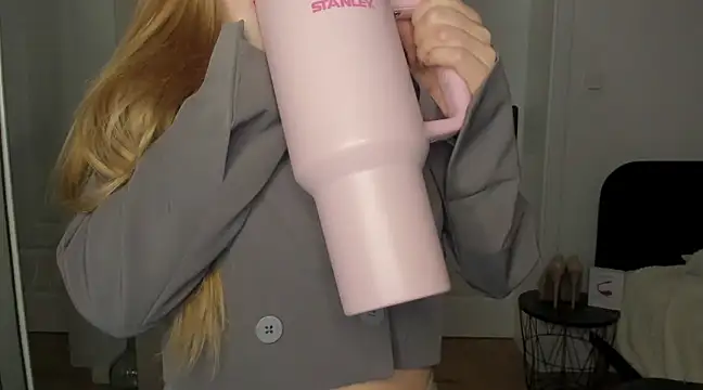 sexyCoralie online show from 4, 2, 2025