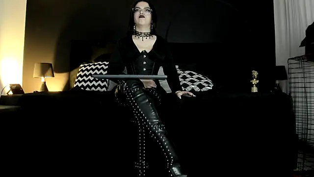  Jade 16 online show from 18, 1, 2025