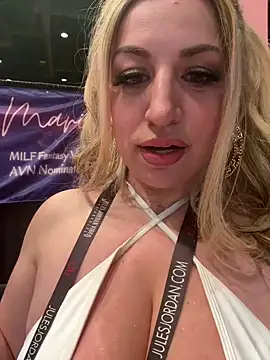 miamellycious online show from 23, 1, 2025