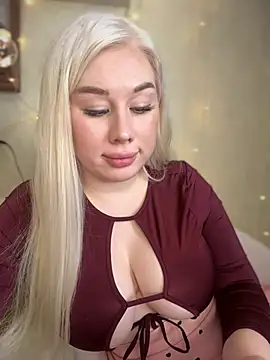 LaraHollywood online show from 27, 1, 2025