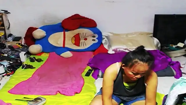 1CuteAndSexy69 online show from 2, 2, 2025