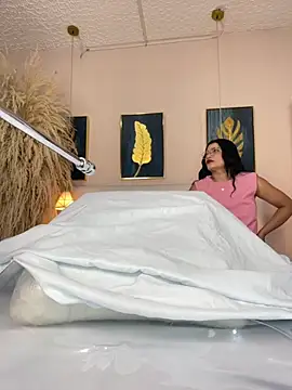 valerie lya online show from 1, 10, 2025