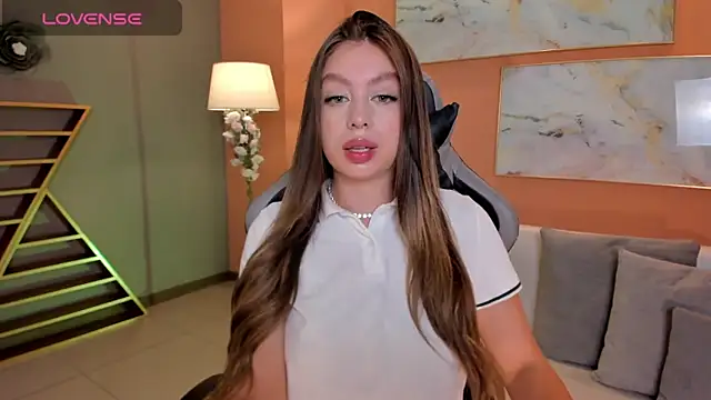 EllaClark online show from 5, 2, 2025