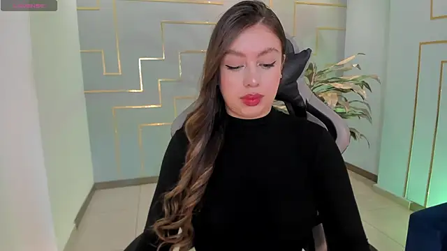 EllaClark online show from 18, 2, 2025